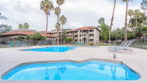 Canyon oaks view of hot tub and spa with nice relaxation areas